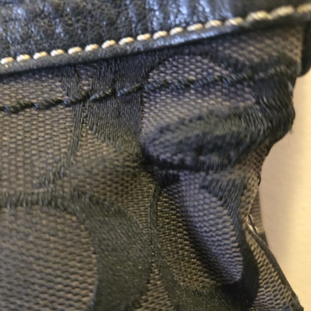 Coach Vintage Black Crossbody Purse - Picture 3 of 14